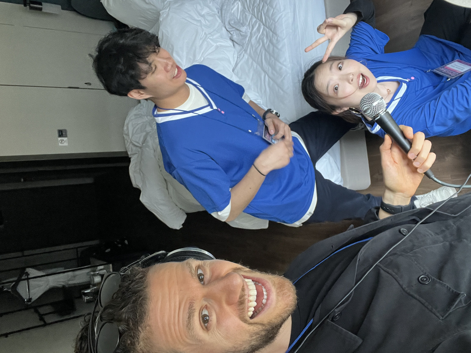 Performers responding to AI-generated stage directions